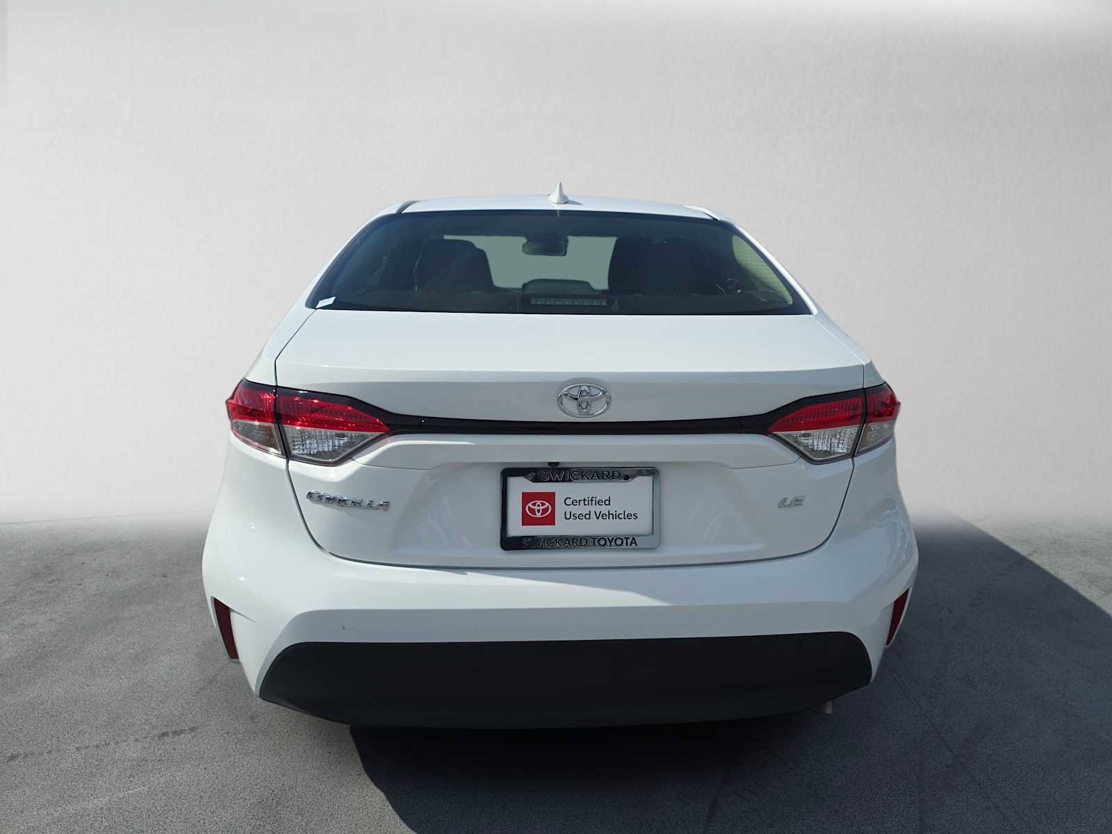 Used 2026 Toyota Corolla LE FWD image 4