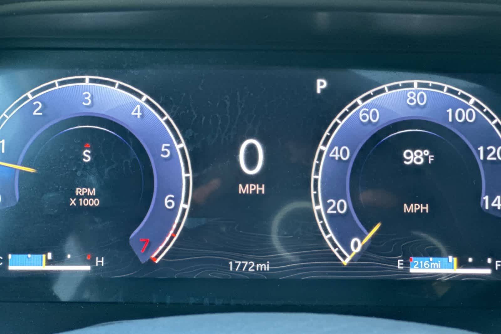 Used 2025 Jeep Grand Cherokee Altitude AWD/4WD image 24