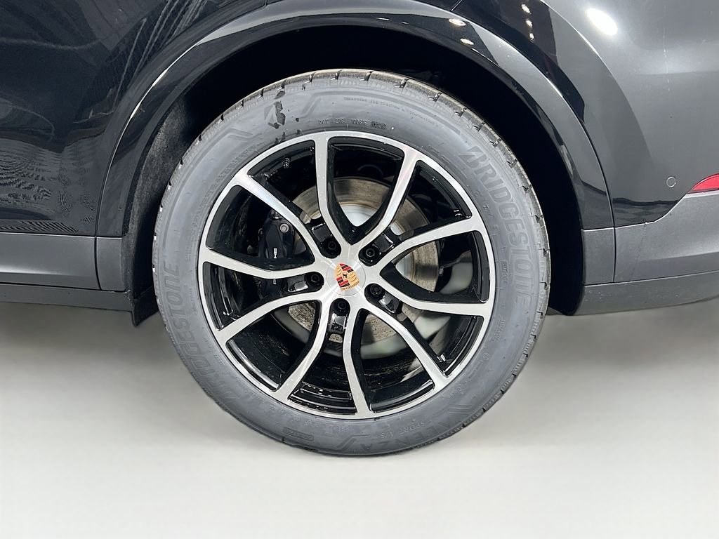 New 2026 Porsche Cayenne image 33