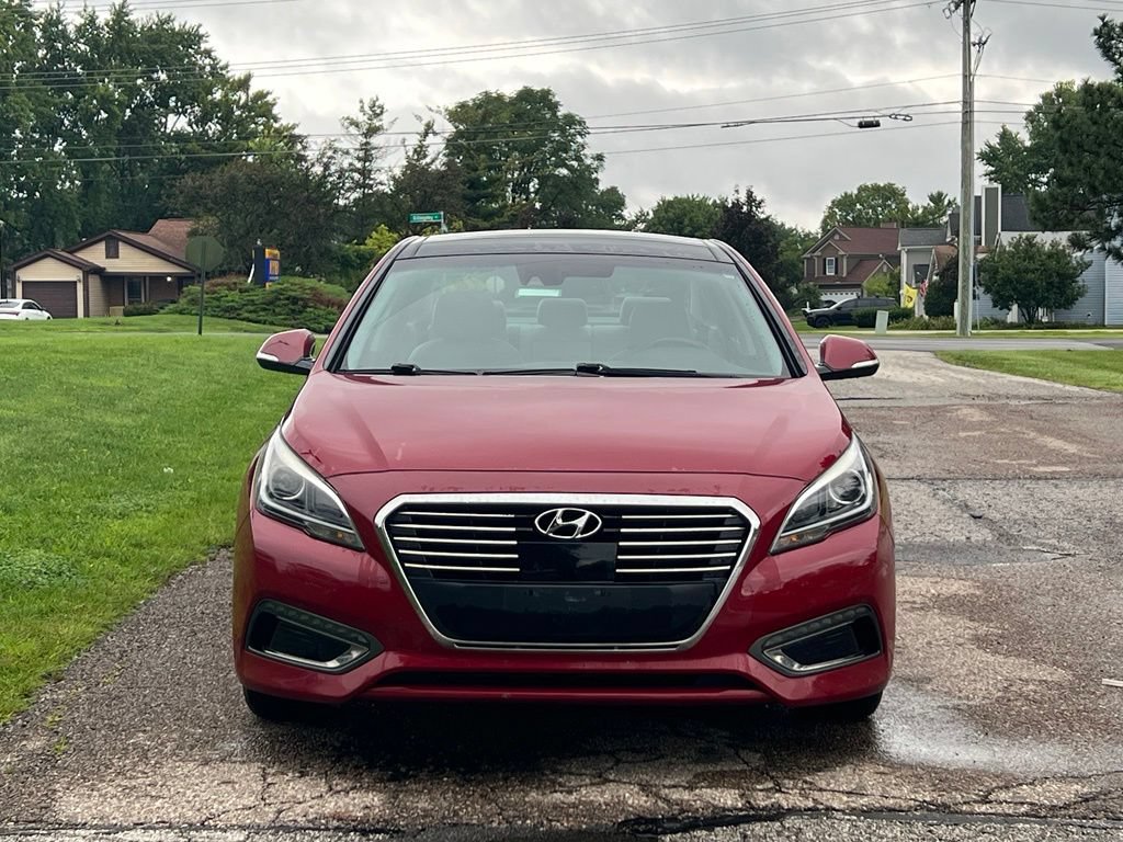 Used 2016 Hyundai Sonata Limited w/ Option Group 02 FWD image 8