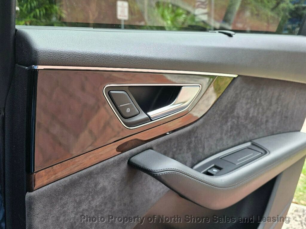 Used 2017 Audi Q7 3.0T Prestige AWD/4WD image 34
