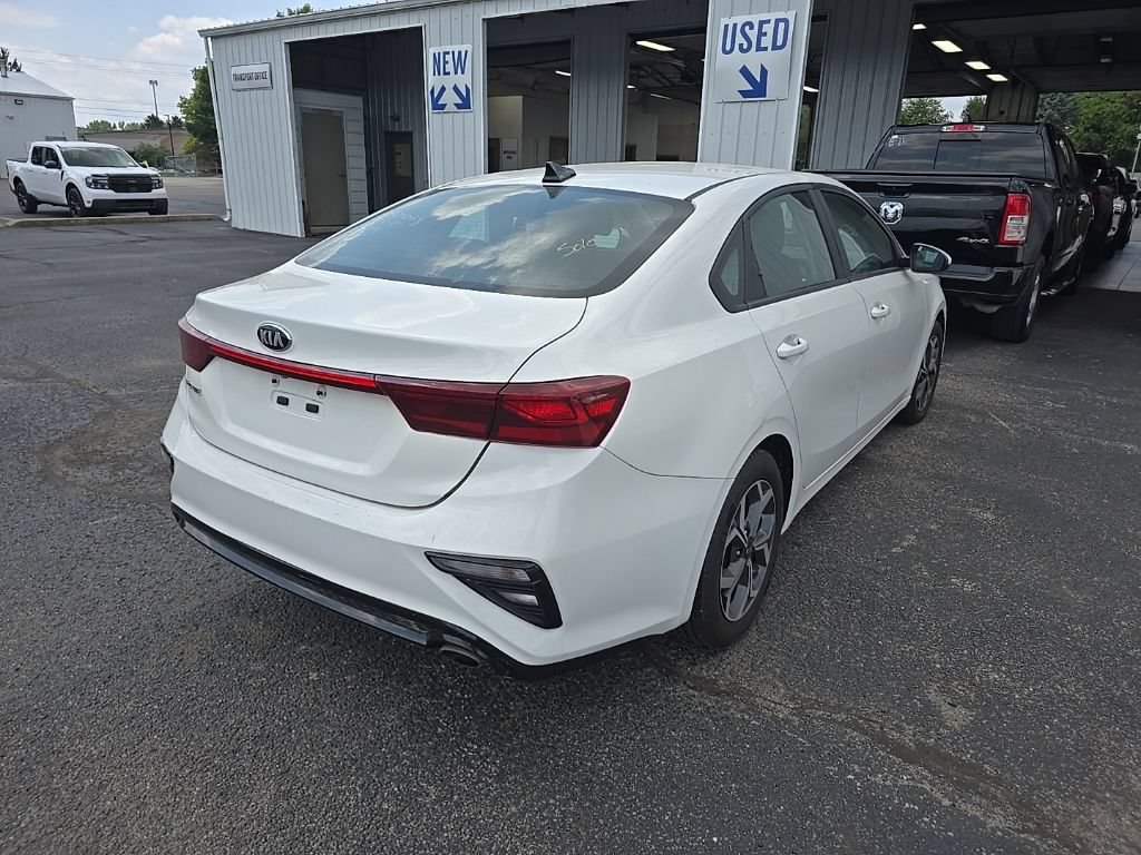 Used 2020 Kia Forte LXS FWD image 4