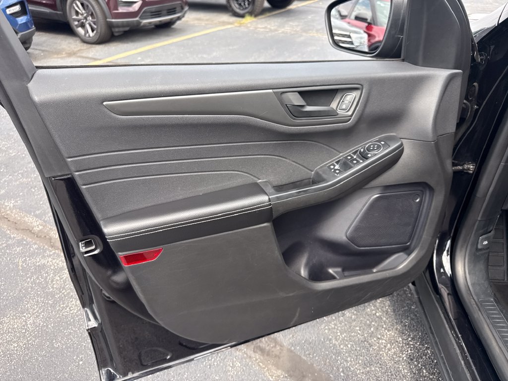 Used 2024 Ford Escape Active AWD/4WD image 18