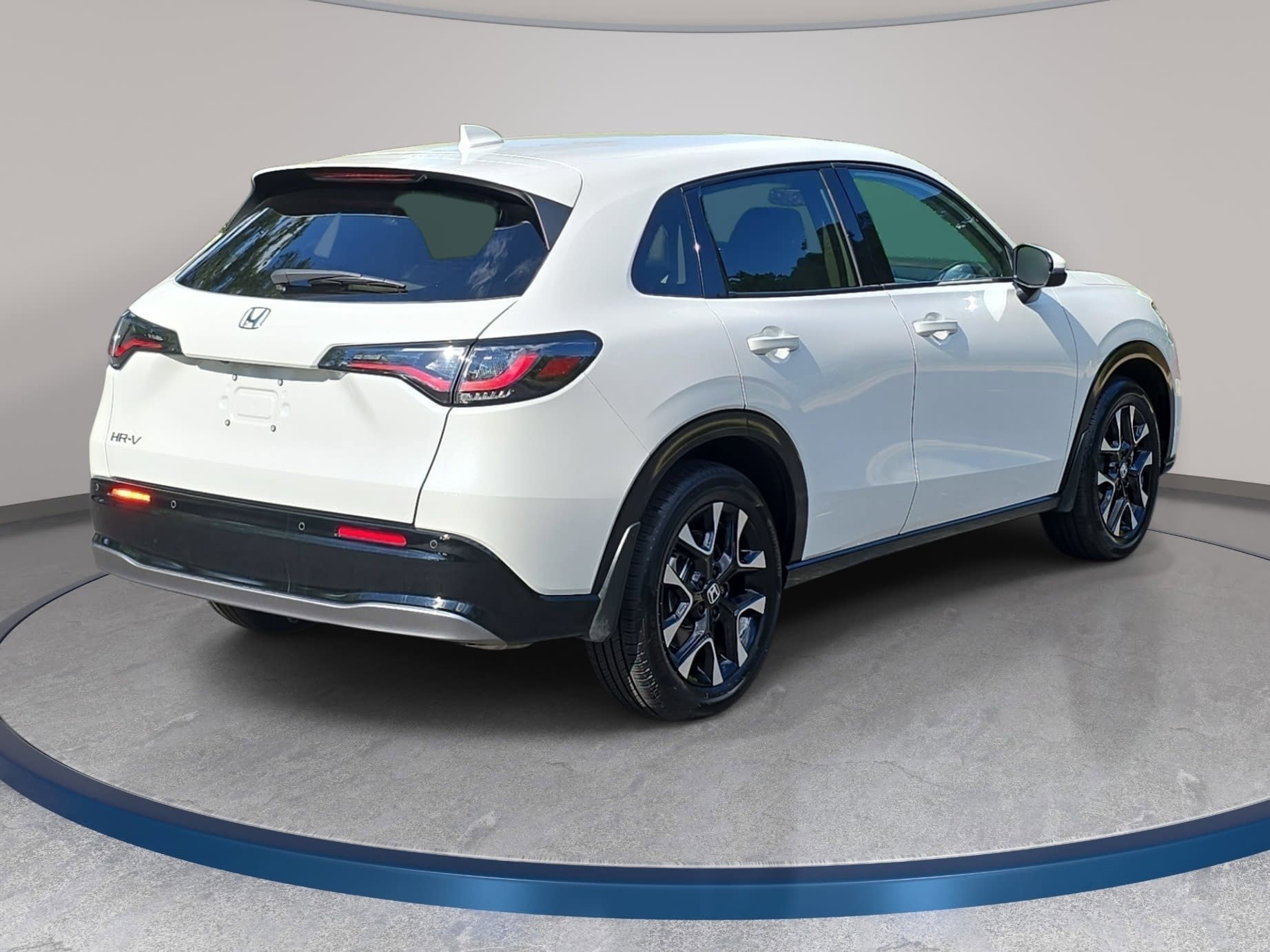 Certified 2026 Honda HR-V EX-L image 5