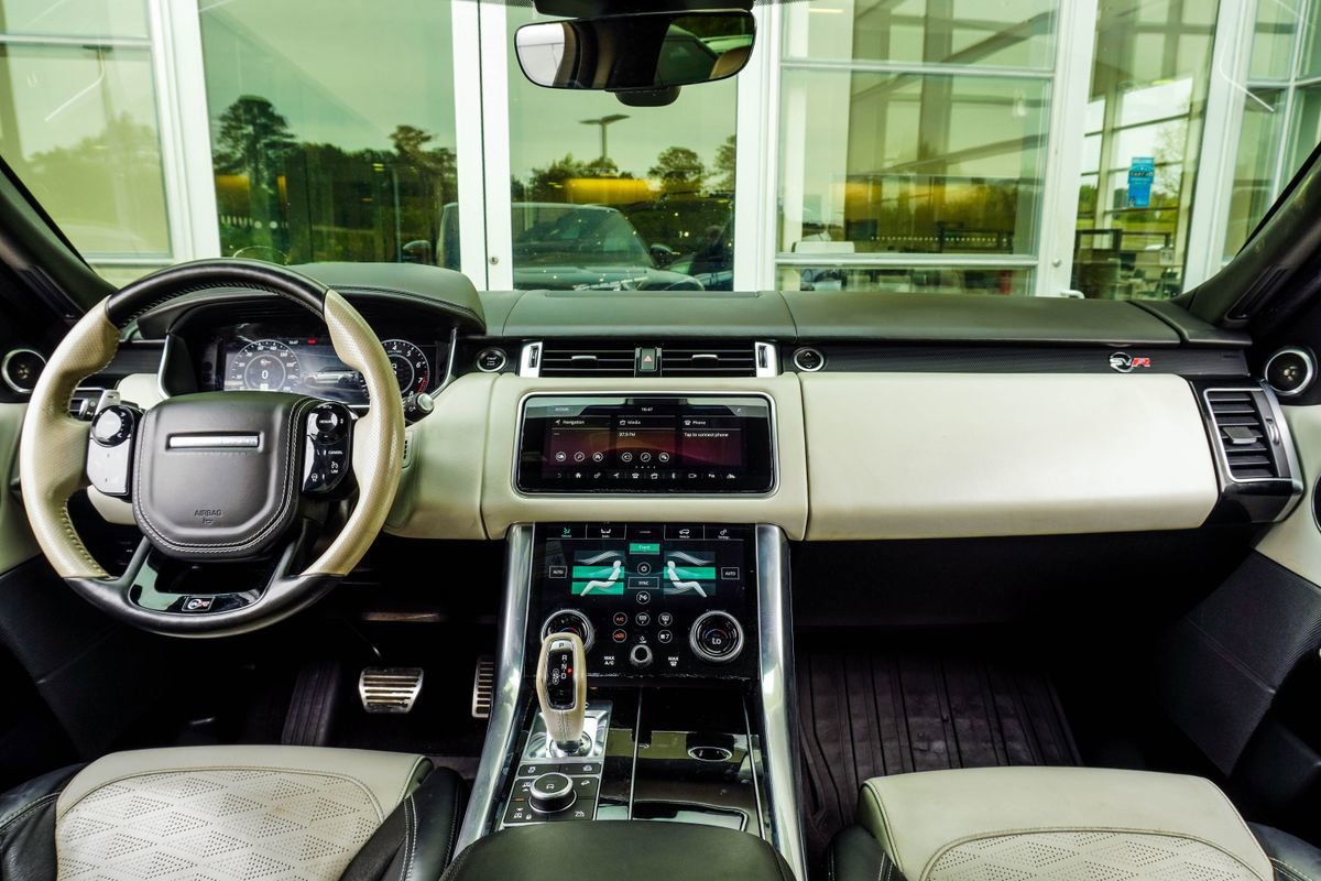 Used 2020 Land Rover Range Rover Sport SVR image 5