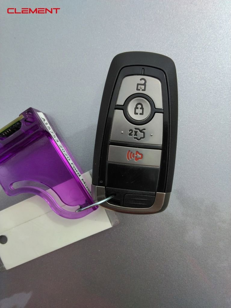 Used 2020 Ford Mustang Shelby GT350 w/ Technology Package image 35