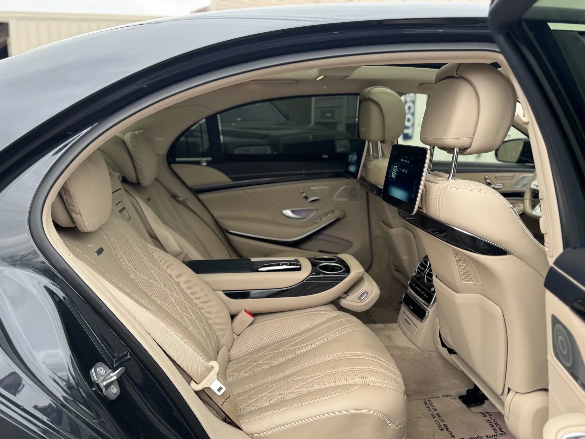 Used 2020 Mercedes-Benz S 63 AMG 4MATIC Sedan image 31