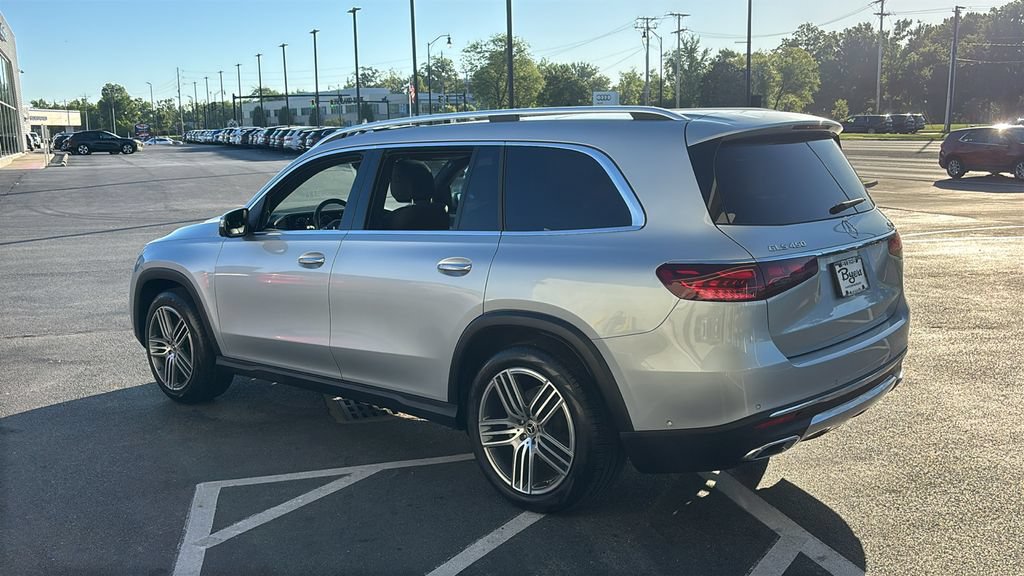 Used 2025 Mercedes-Benz GLS 450 4MATIC image 4