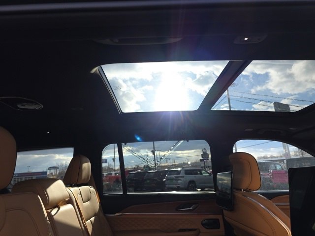 Used 2024 Jeep Grand Cherokee L Summit image 56