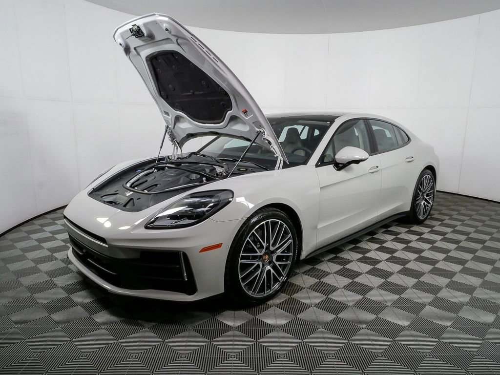 New 2026 Porsche Panamera image 35