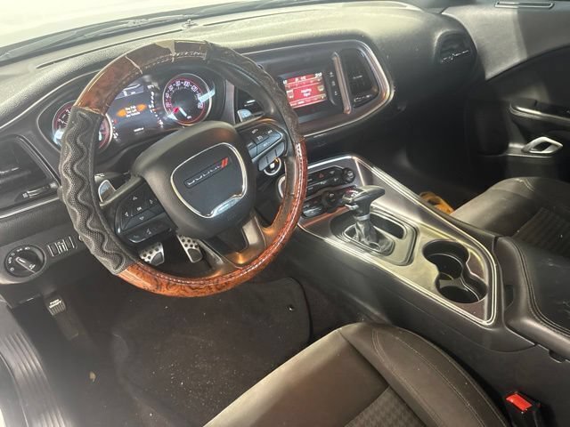Used 2017 Dodge Challenger R/T RWD image 20