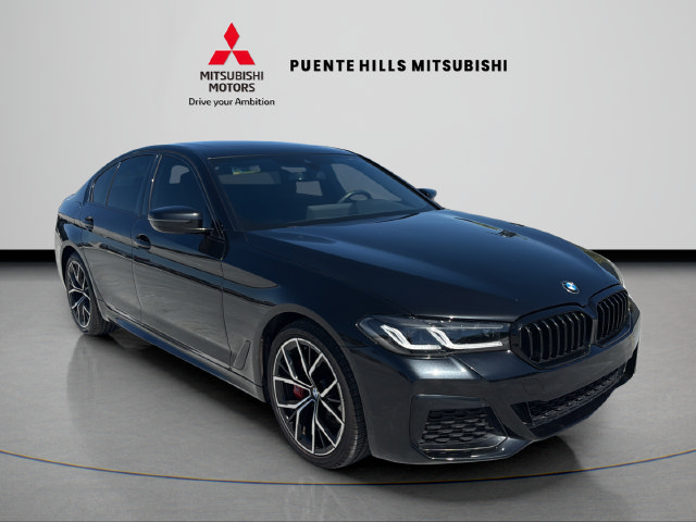 Used 2023 BMW 530i w/ M Sport Package RWD image 3
