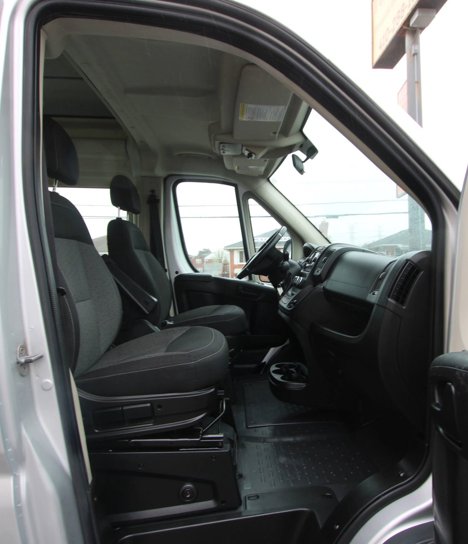 Used 2014 RAM ProMaster 2500 w/ Interior Convenience Group image 10