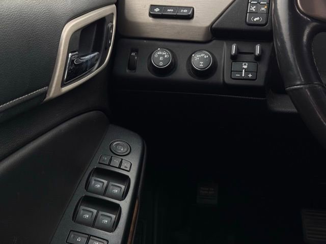 Used 2019 GMC Yukon Denali w/ Denali Ultimate Package image 11