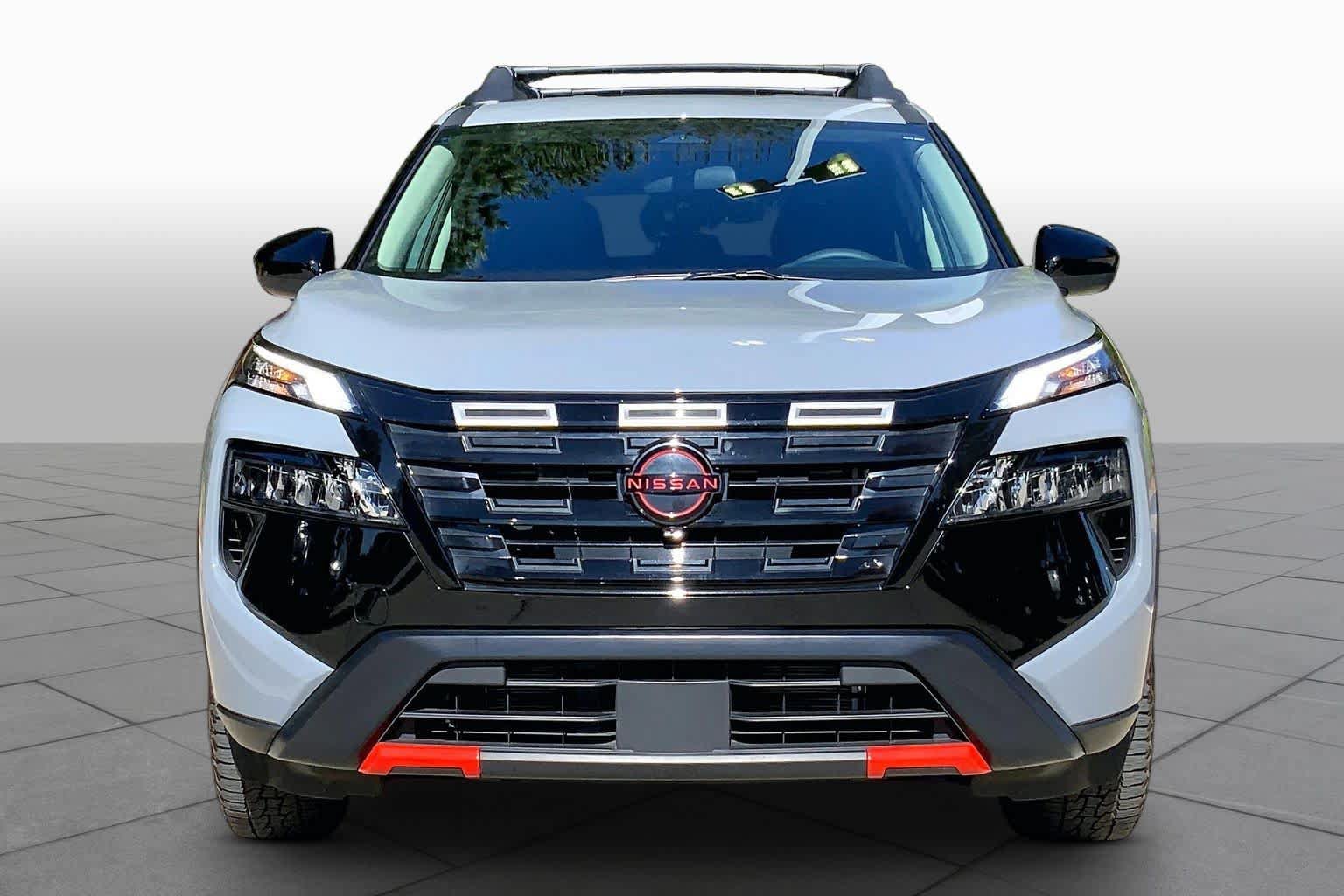 Used 2026 Nissan Rogue SV AWD/4WD image 4