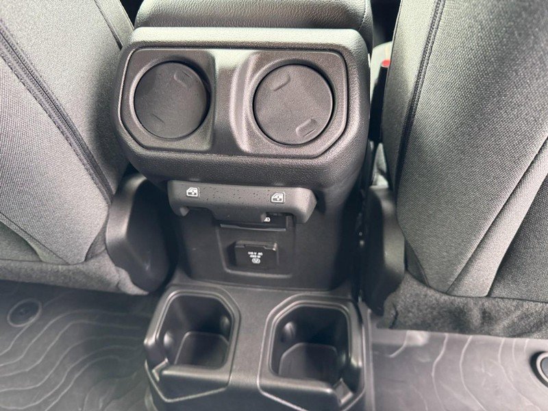 Used 2024 Jeep Gladiator Sport image 15