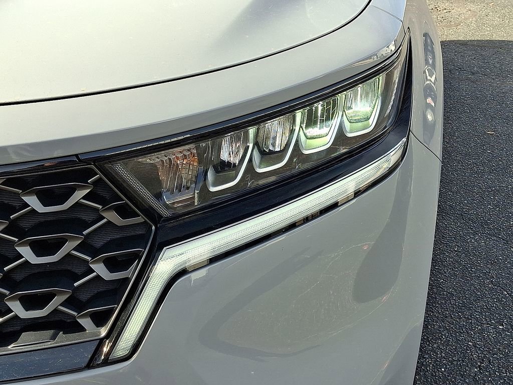 Used 2022 Kia Sorento S image 9