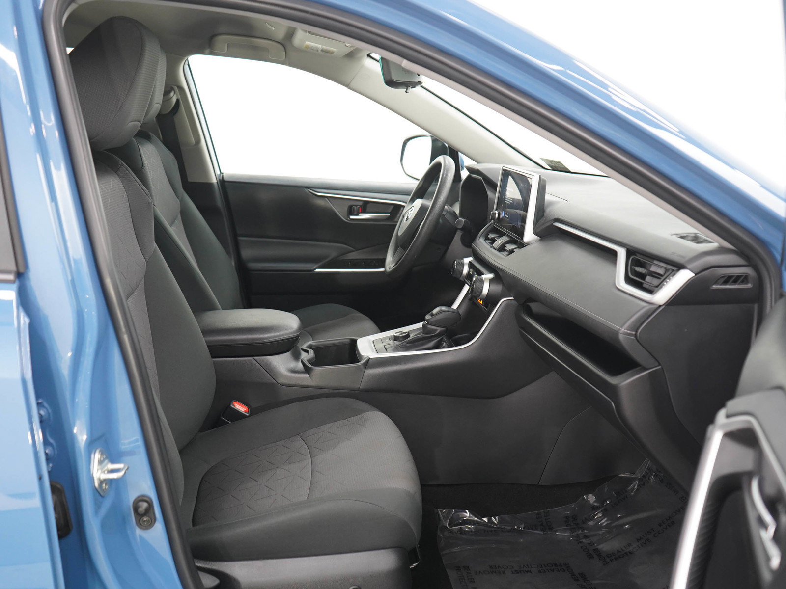 Used 2023 Toyota RAV4 AWD Hybrid image 11