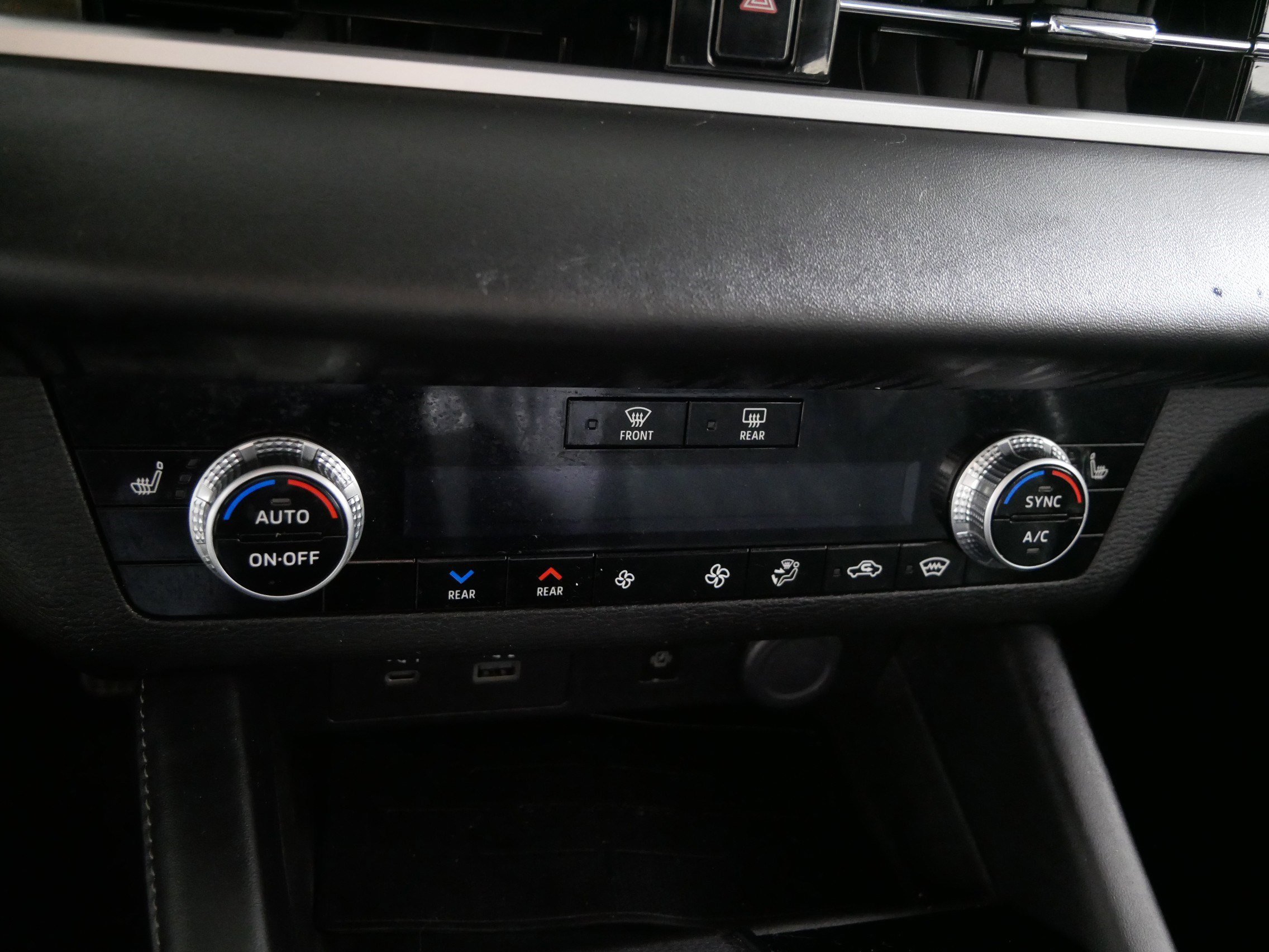 Used 2022 Mitsubishi Outlander SEL image 23