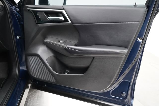 Used 2023 Mitsubishi Outlander SE image 73