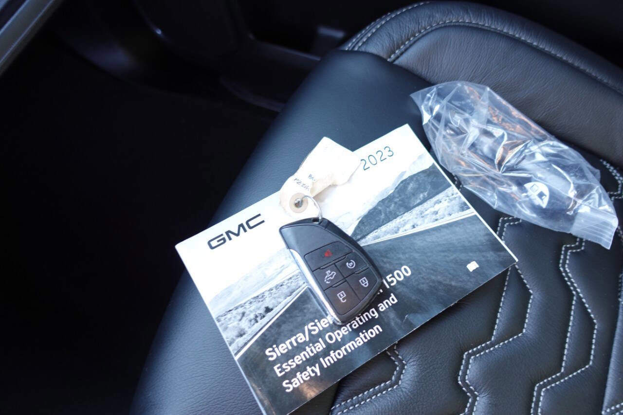 Used 2023 GMC Sierra 1500 Elevation image 35