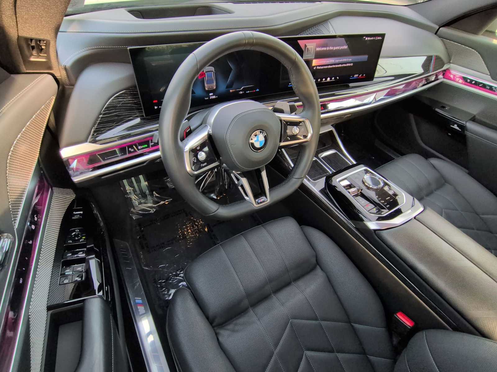 Used 2023 BMW 740i image 10