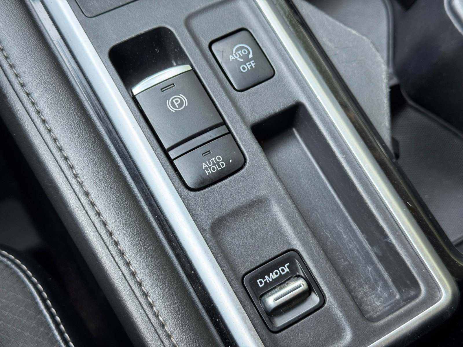 Used 2022 Nissan Pathfinder SL w/ SL Premium Package FWD image 28
