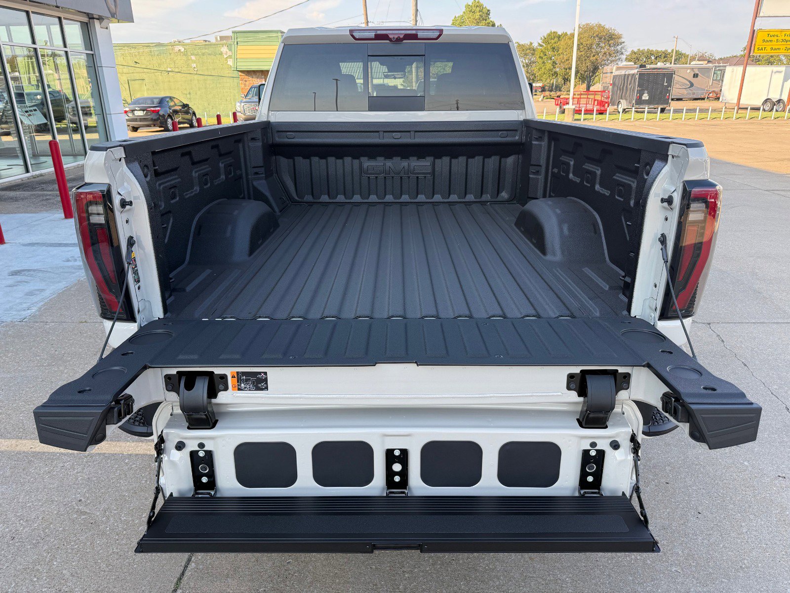 New 2026 GMC Sierra 2500 AT4 w/ AT4 Premium Plus Package image 5