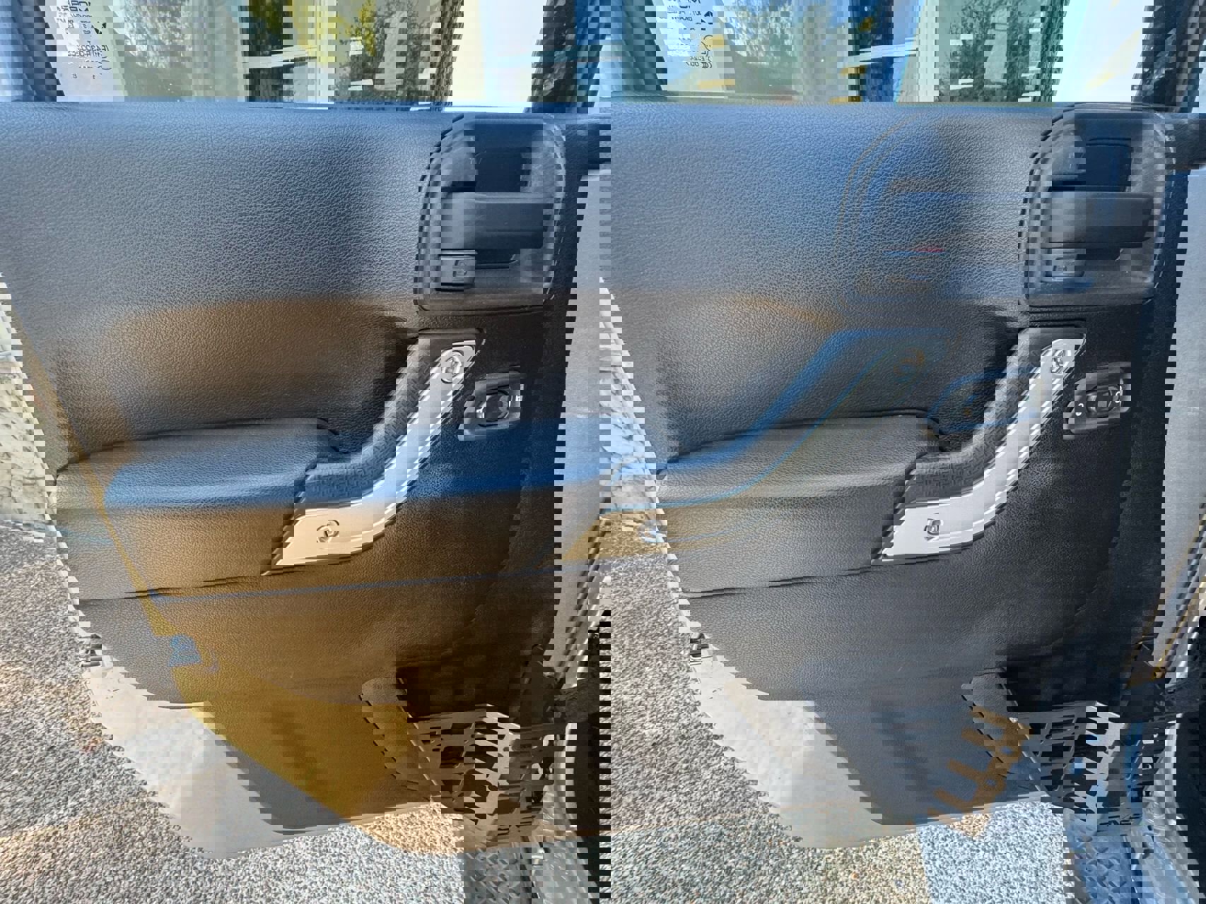 Used 2013 Jeep Wrangler Unlimited Sahara w/ Connectivity Group image 23