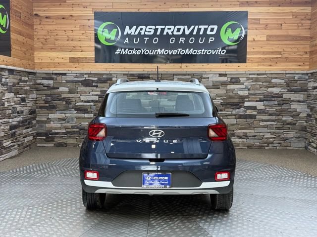 Used 2026 Hyundai Venue SEL FWD image 9