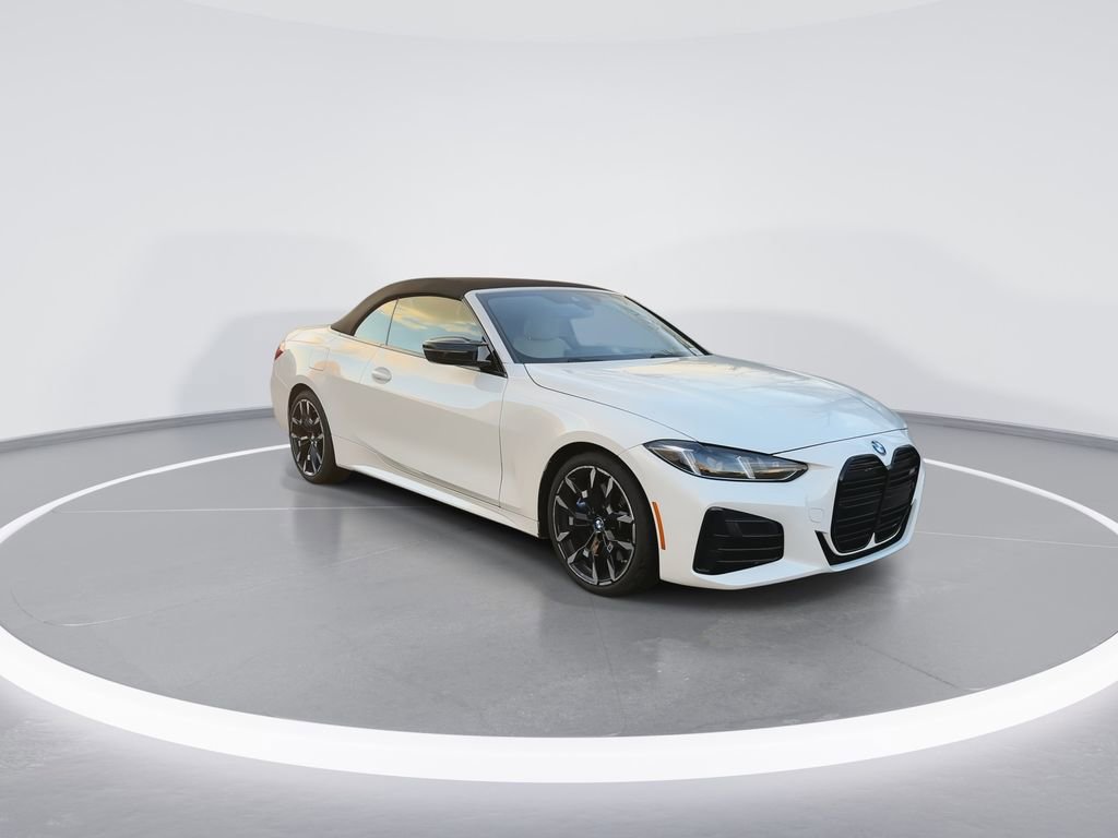 Used 2025 BMW 440i xDrive Convertible image 2
