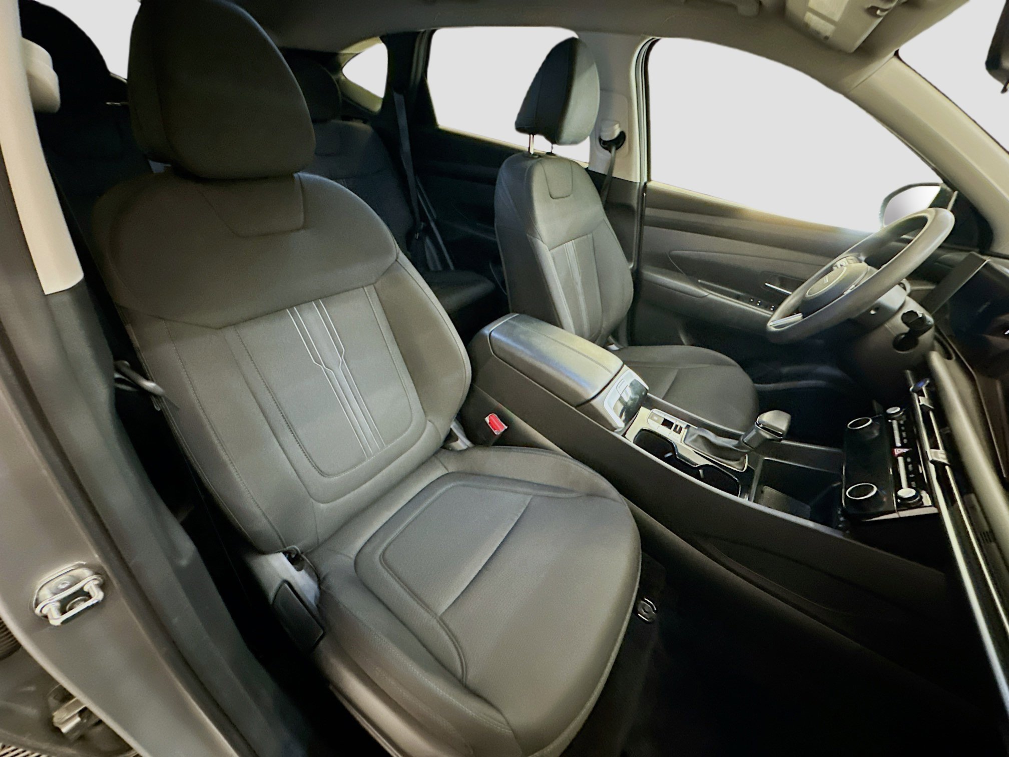 Used 2025 Hyundai Tucson SEL image 32