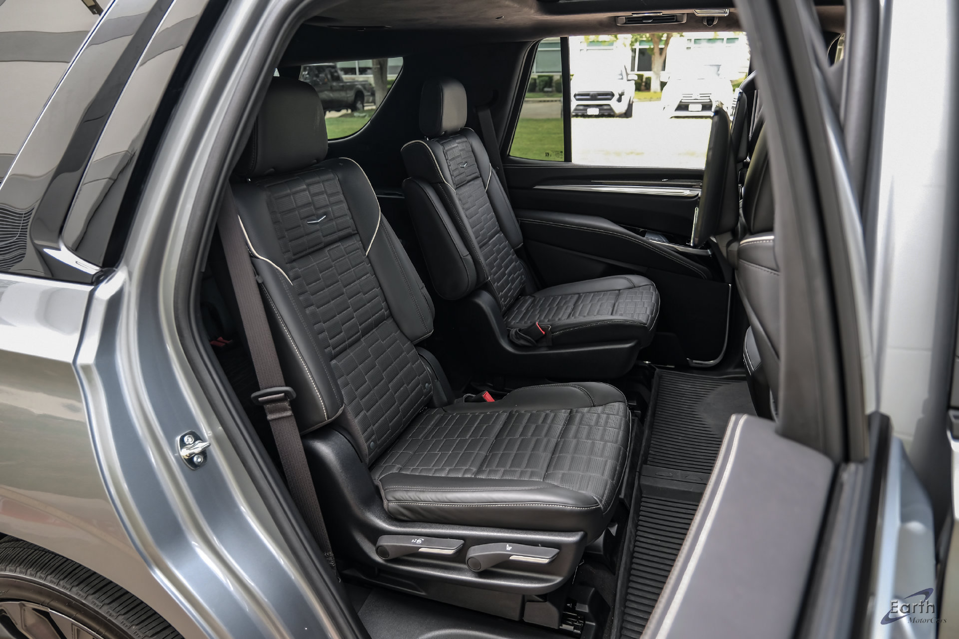 Used 2025 Cadillac Escalade V w/ LPO, Floor Liner Package AWD/4WD image 67