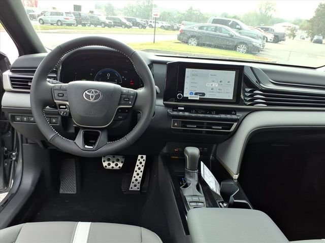 New 2026 Toyota Camry SE image 9