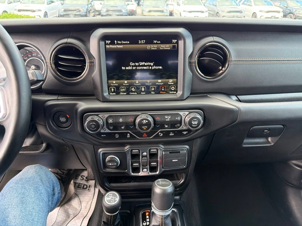 Used 2022 Jeep Gladiator Overland AWD/4WD image 24