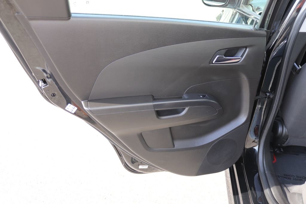 Used 2018 Chevrolet Sonic LT w/ True North Edition FWD image 12