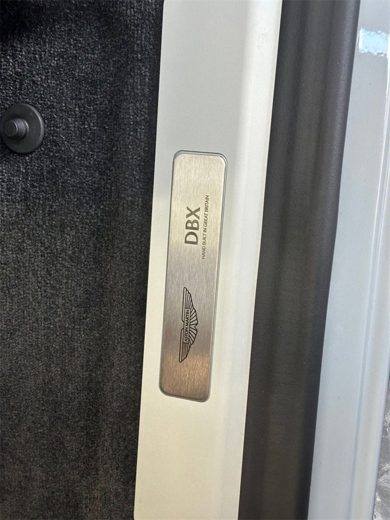 New 2026 Aston Martin DBX 707 image 9