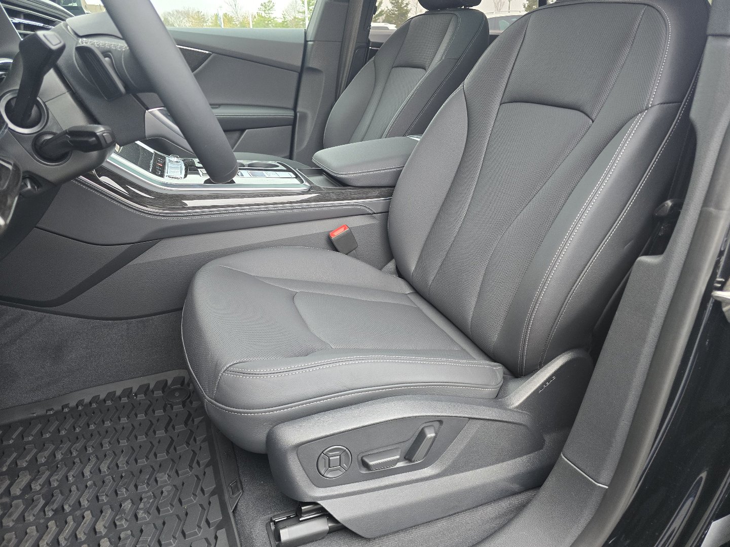 New 2026 Audi Q8 Premium Plus image 39