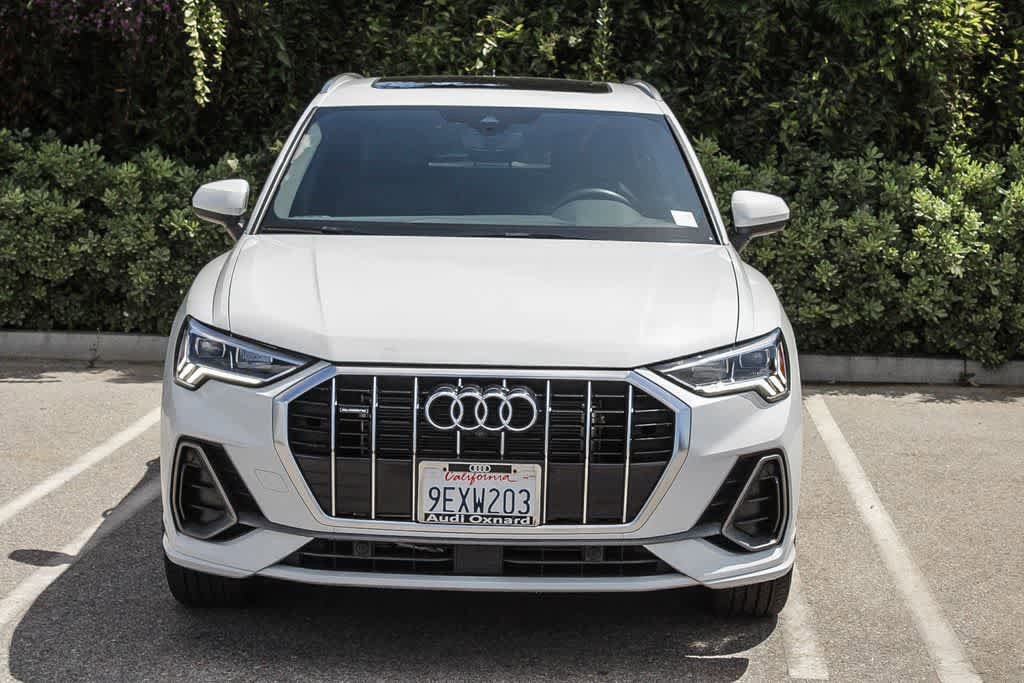 Used 2023 Audi Q3 2.0T Premium Plus w/ Premium Plus Package AWD/4WD image 2