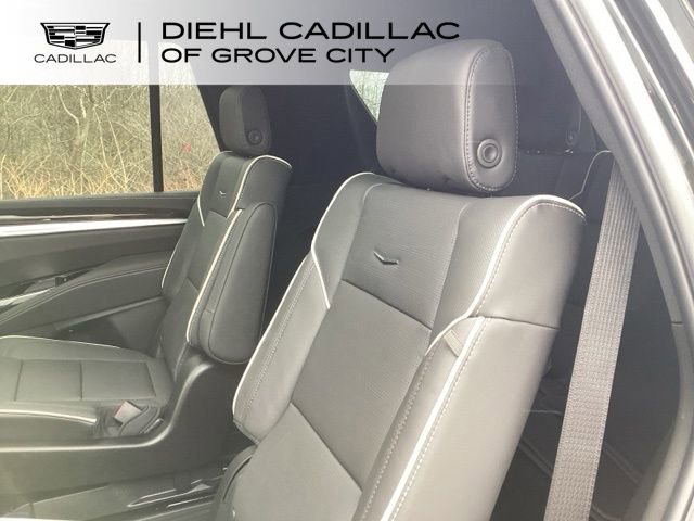 New 2026 Cadillac Escalade Luxury image 11