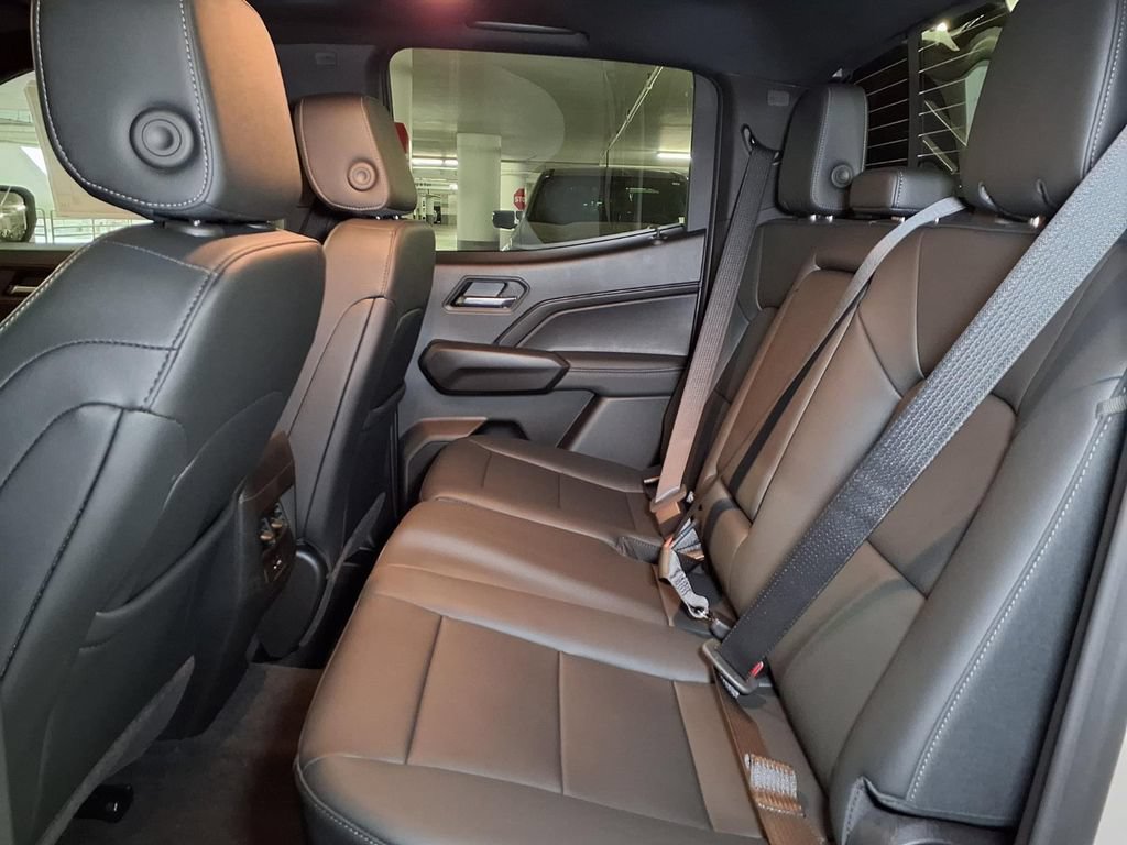 New 2026 GMC Canyon Elevation w/ LPO, Sports Bar Package RWD image 12
