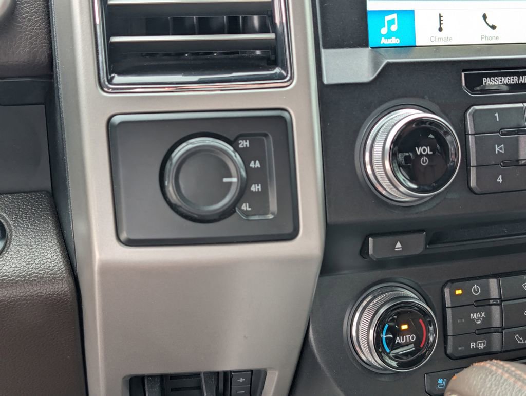 Used 2018 Ford F150 King Ranch image 16