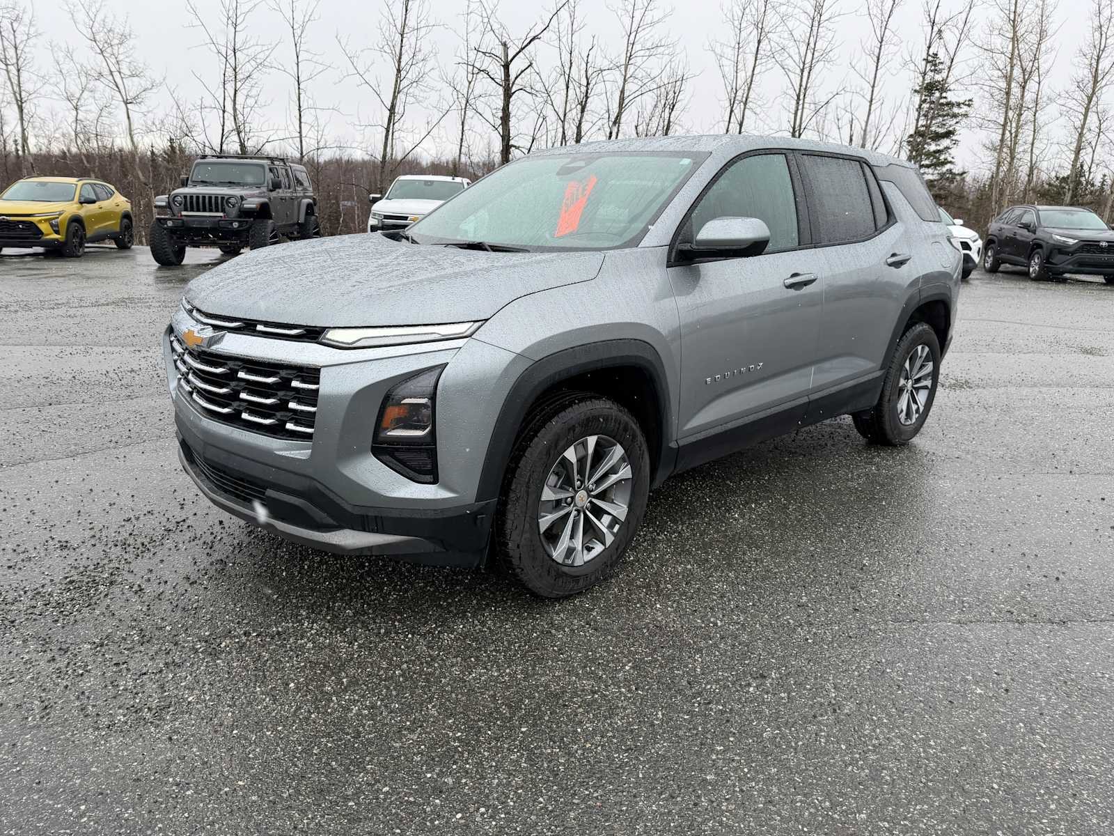 Used 2026 Chevrolet Equinox LT image 3