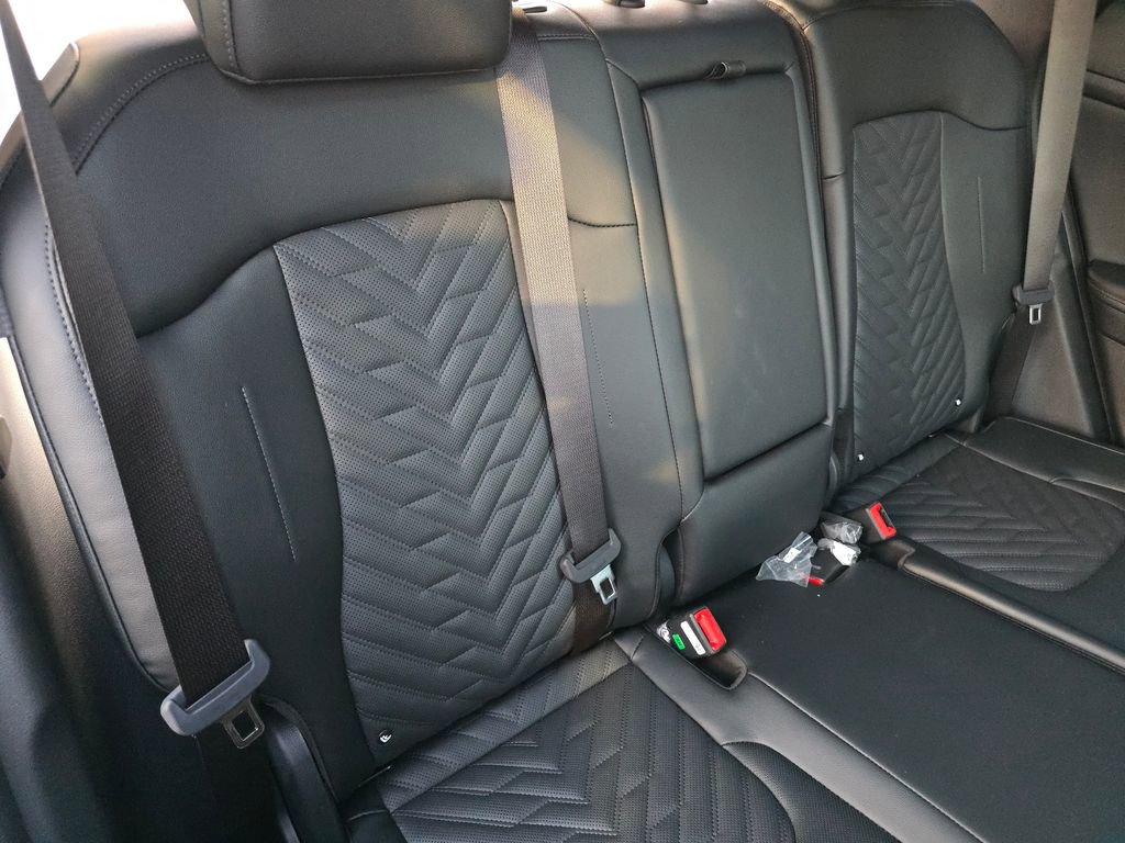 New 2026 Kia Sportage X-Line w/ X-Line Technology Package image 25