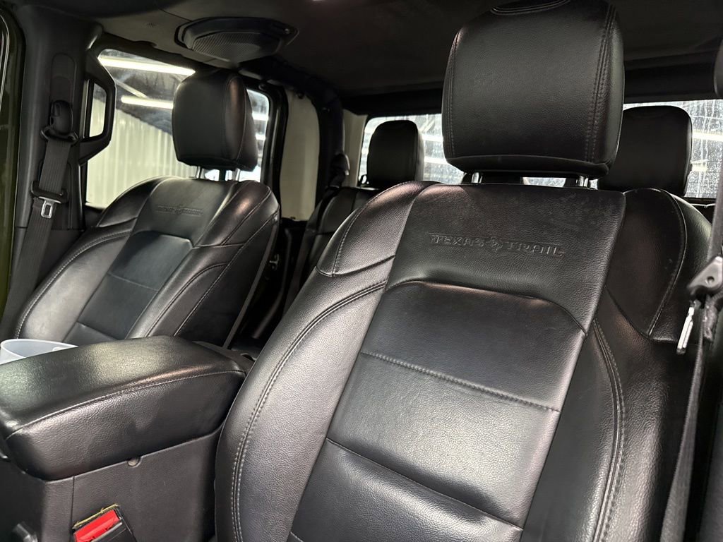 Used 2021 Jeep Gladiator Sport AWD/4WD image 11