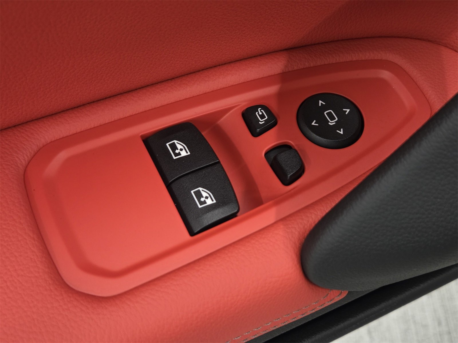 Used 2025 BMW Z4 M40i w/ Premium Package image 12