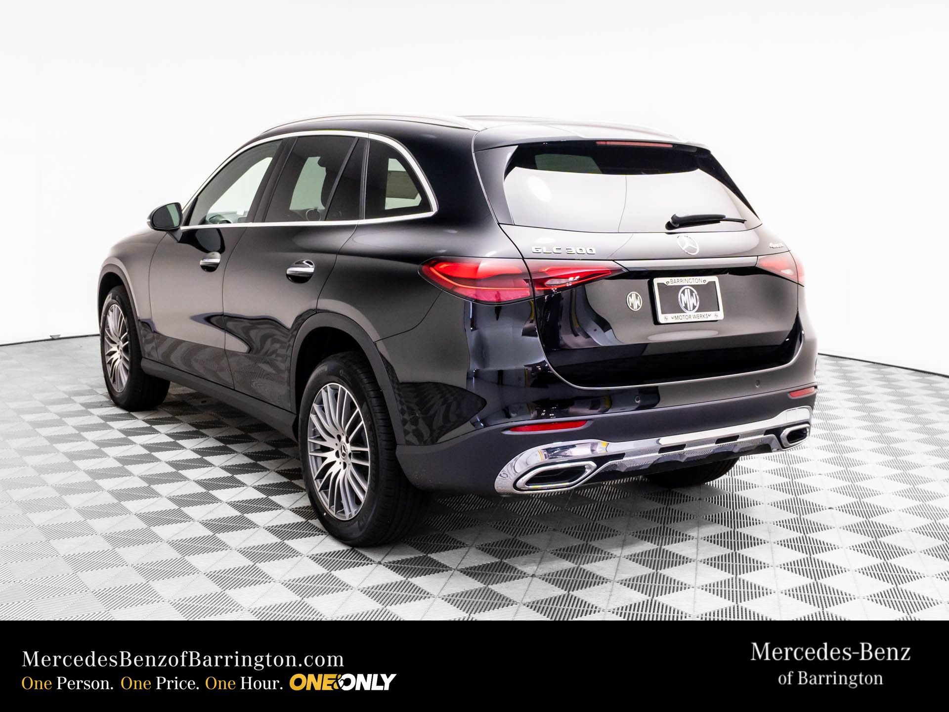New 2026 Mercedes-Benz GLC 300 4MATIC image 3