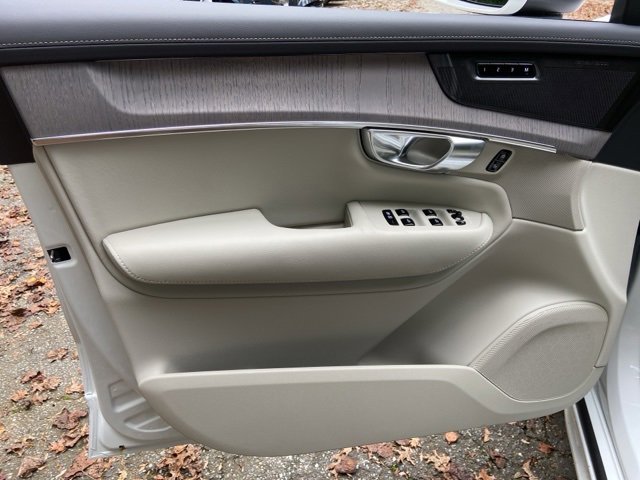 New 2026 Volvo XC90 B6 Ultra image 12