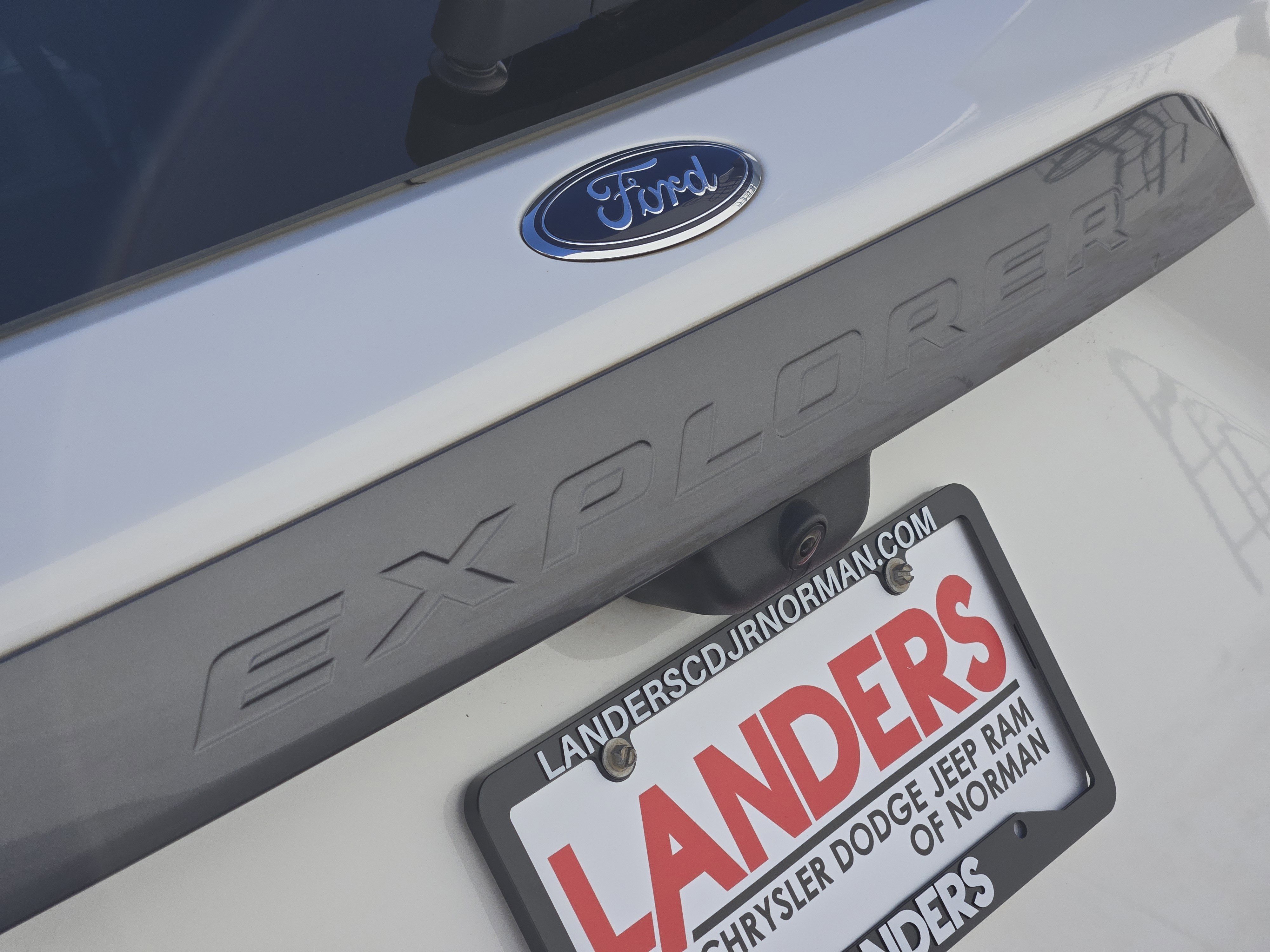 Used 2023 Ford Explorer XLT w/ Equipment Group 202A image 12