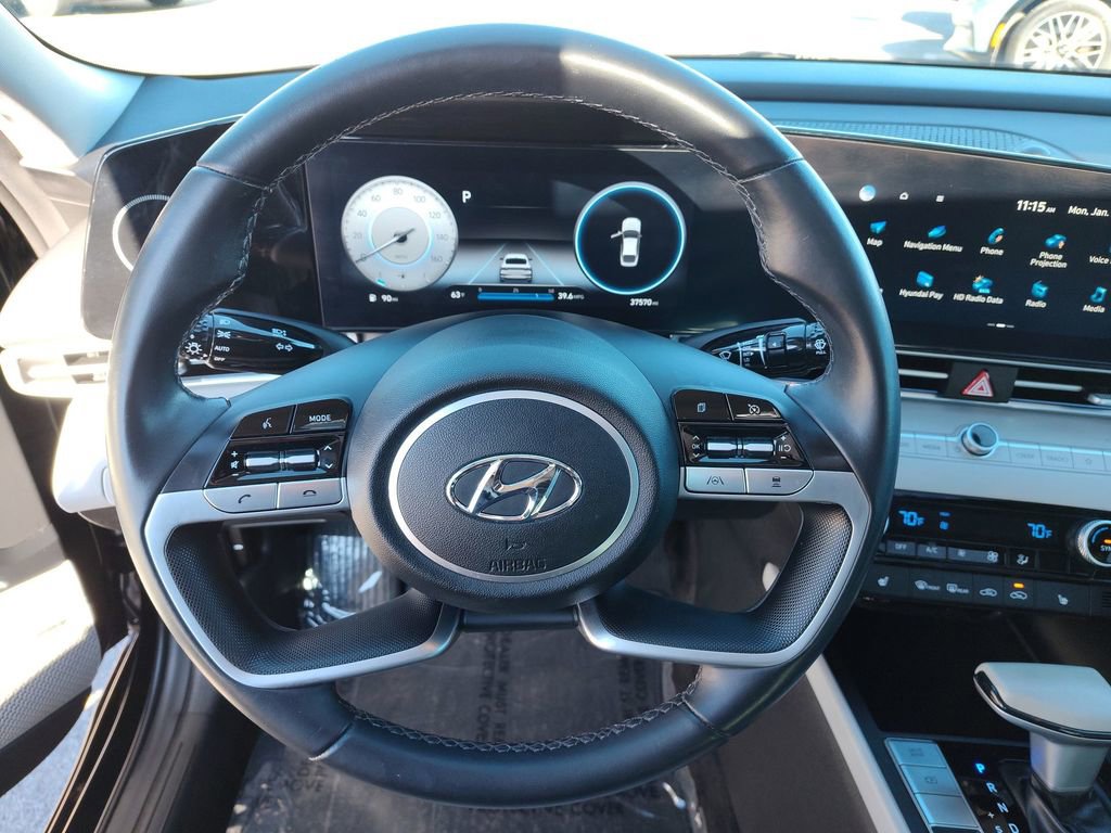 Used 2023 Hyundai Elantra Limited w/ Cargo Package image 21